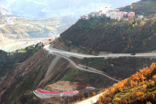 Artvin Belediyesinden Ulaşıma 30 Milyon Liralık Yatırım Belediyeden 4,5 Yılda 30 Milyon Liralık Ulaşım Yatırımı Artvin’de Ulaşıma Büyük Yatırım