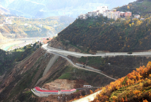 Artvin Belediyesinden Ulaşıma 30 Milyon Liralık Yatırım Belediyeden 4,5 Yılda 30 Milyon Liralık Ulaşım Yatırımı Artvin’de Ulaşıma Büyük Yatırım